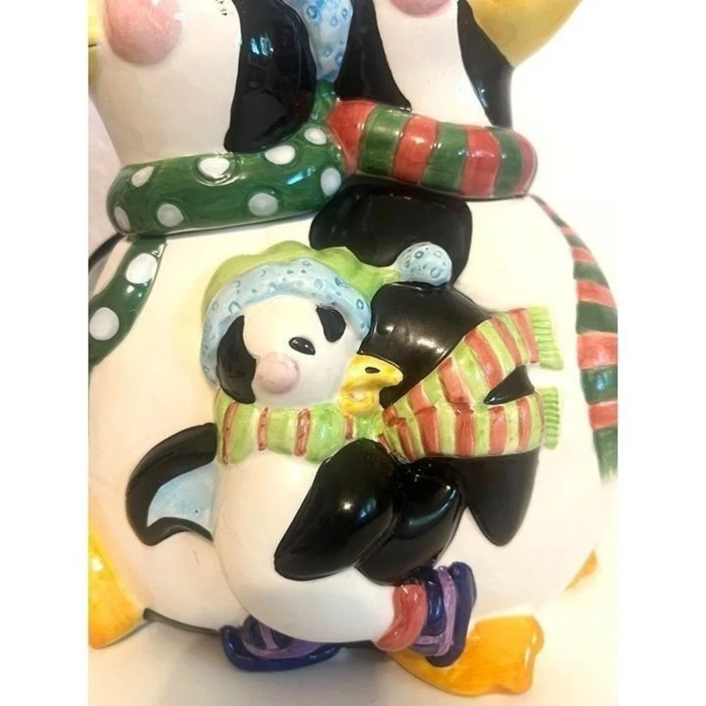 Anthropomorphic Happy Feet Penguin Family Cookie Jar Happy Feet Large Winter SEE